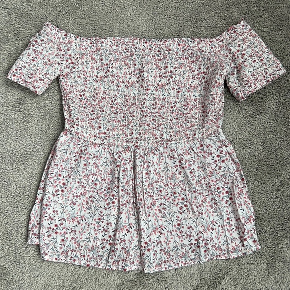 Old Navy Tops - Old Navy Floral Off Shoulder Top - XS. EUC